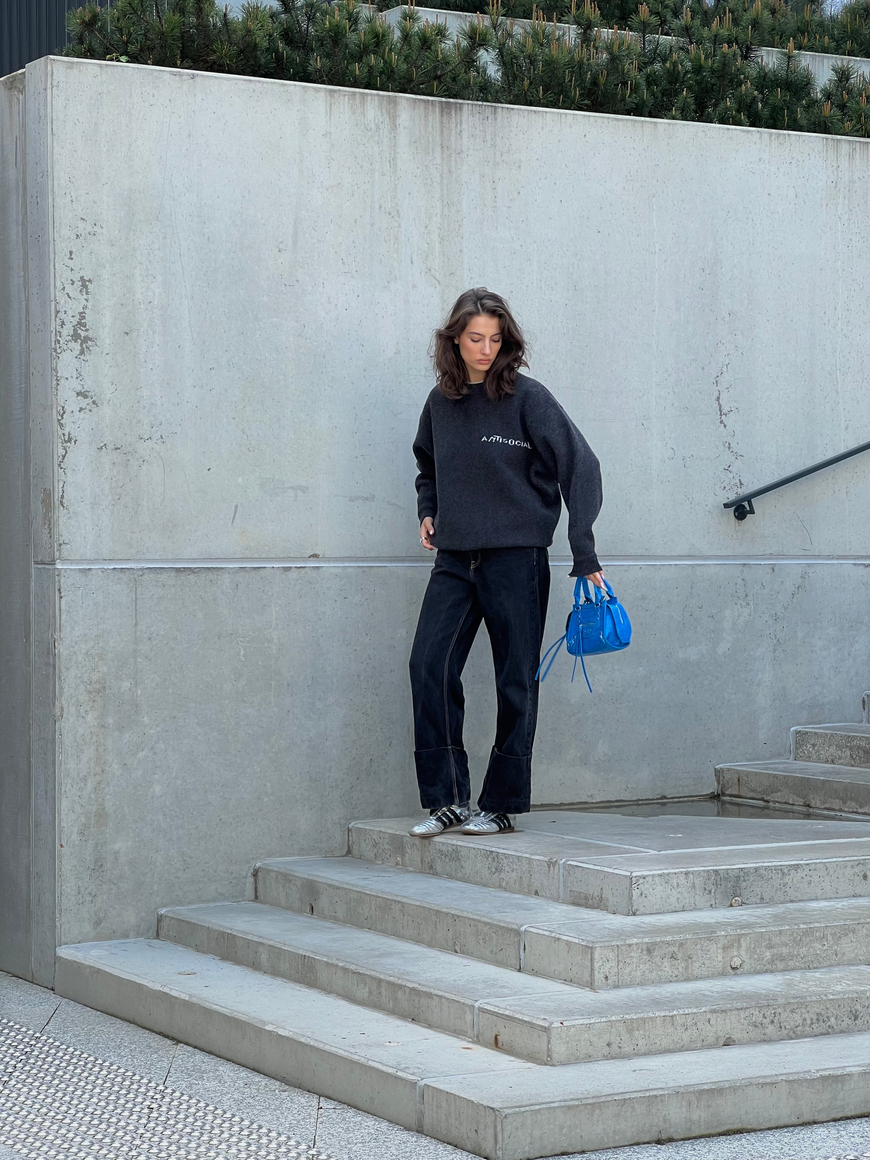 ANTISOCIAL Merino Vilnos Megztinis