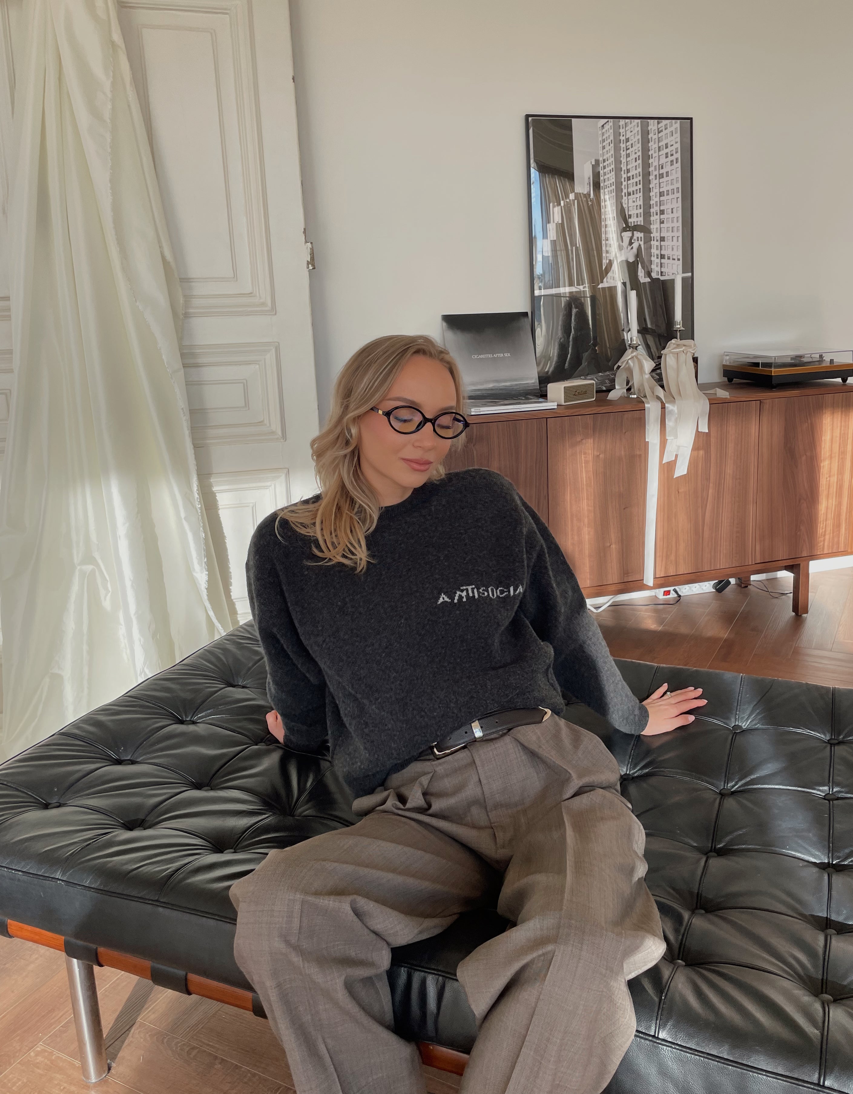 ANTISOCIAL Merino Vilnos Megztinis