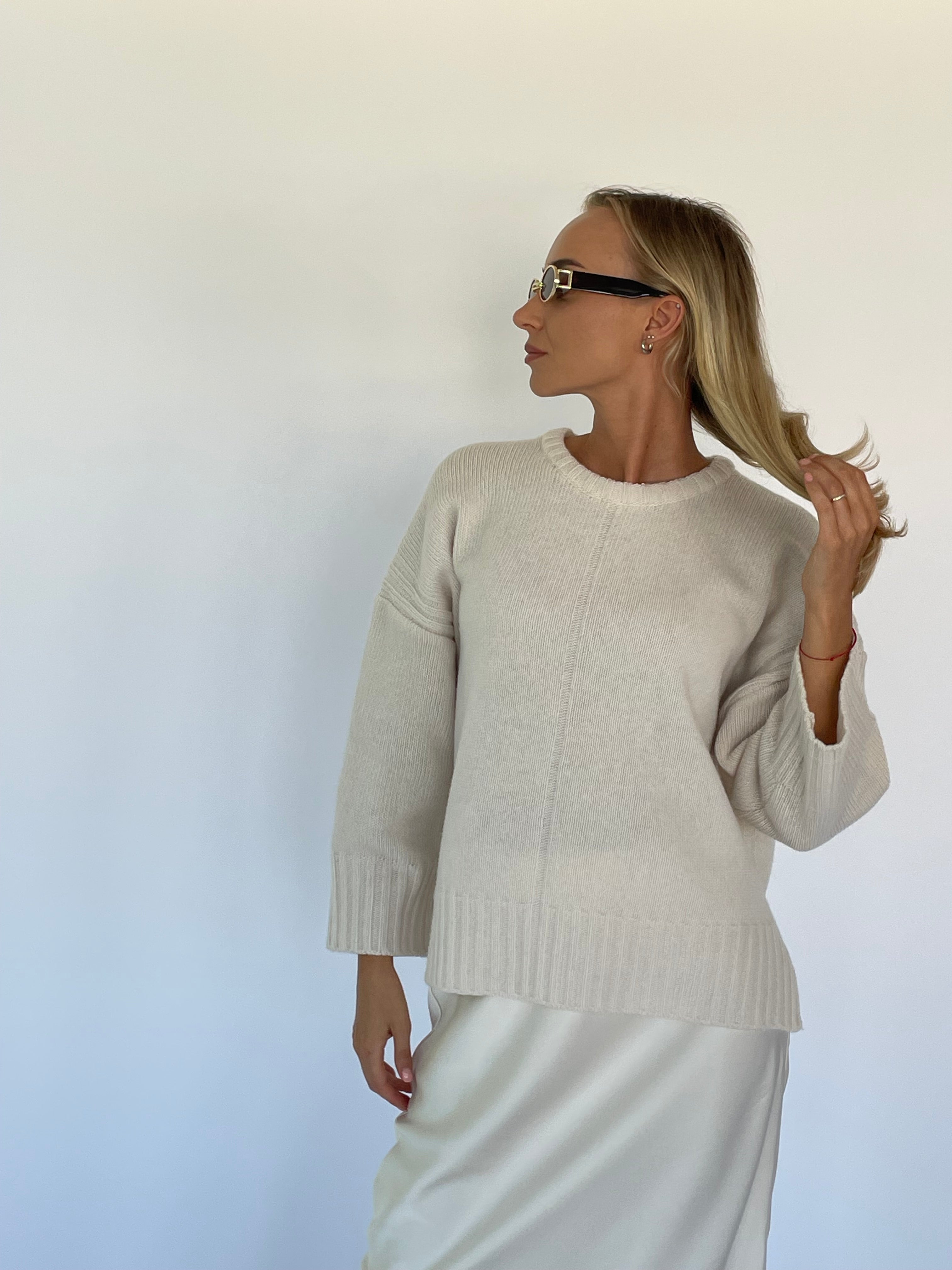 100% Merino Vilnos Megztinis Balta