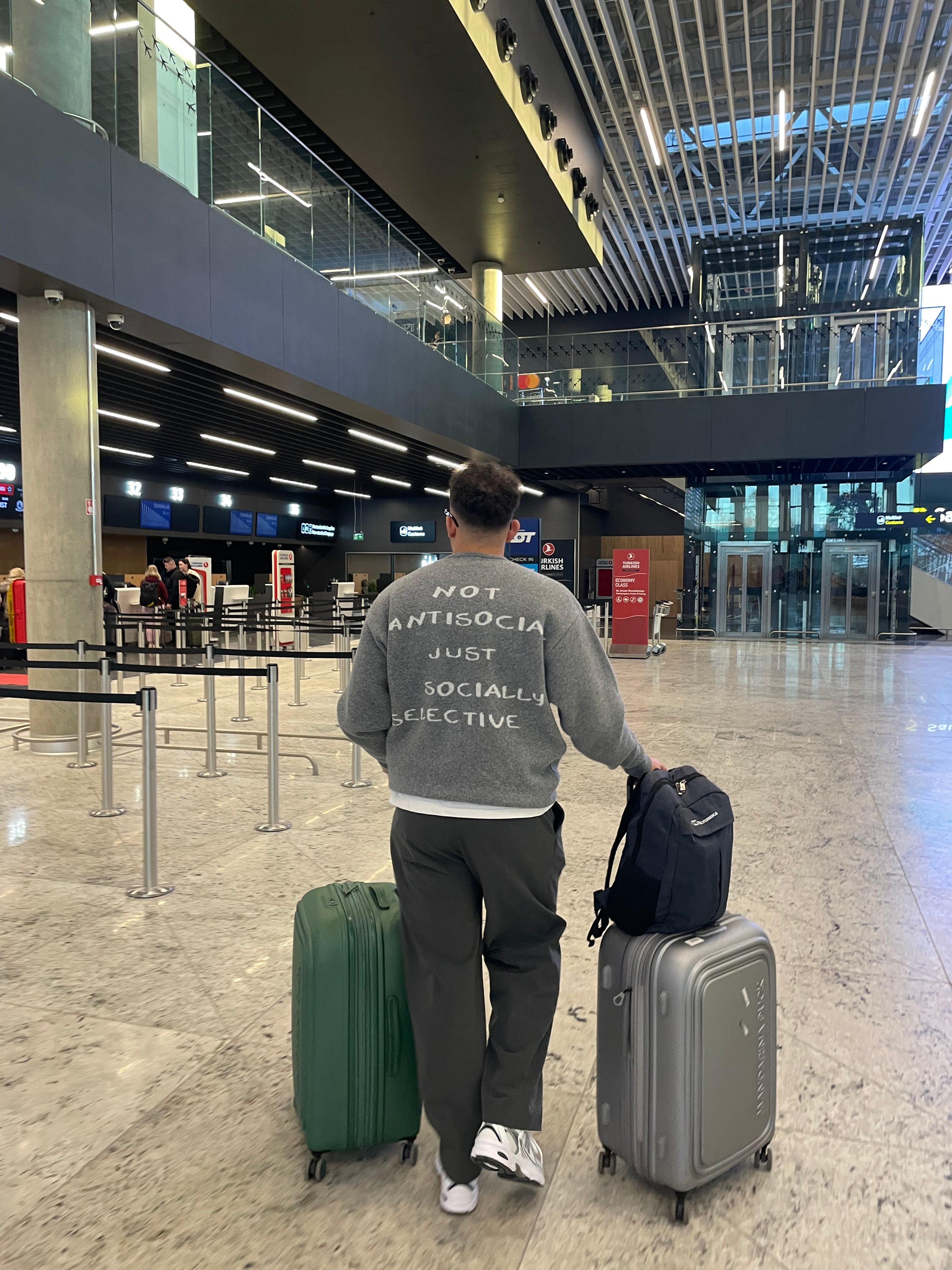 ANTISOCIAL Merino Vilnos Megztinis