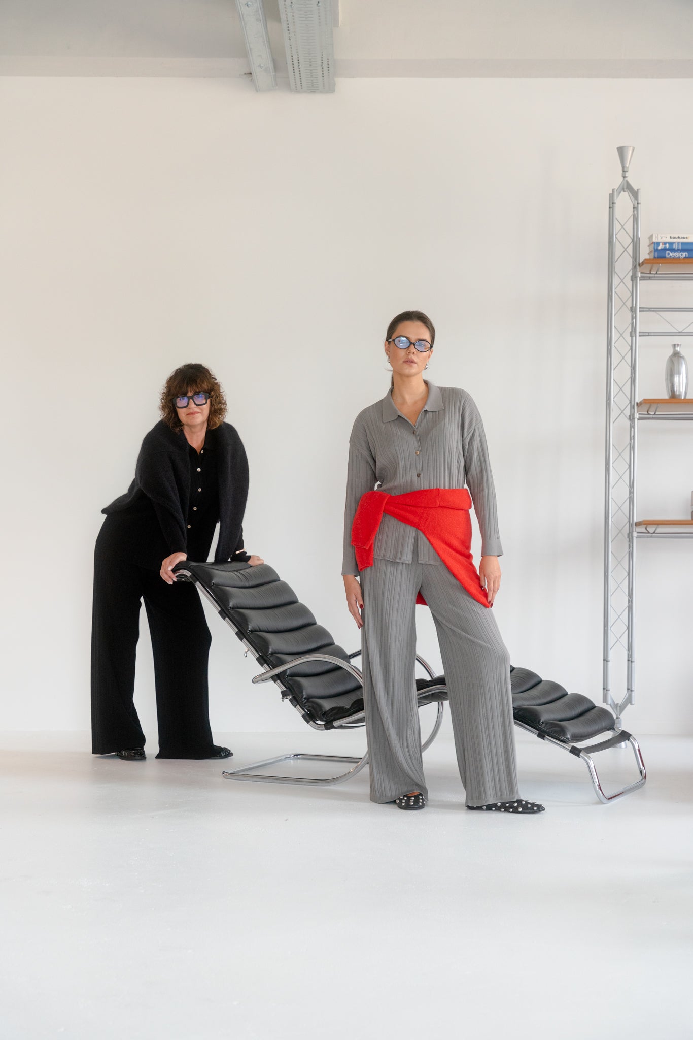 COPENHAGEN Megztas Viskozės Dviejų Dalių Kostiumas Šviesiai Pilka