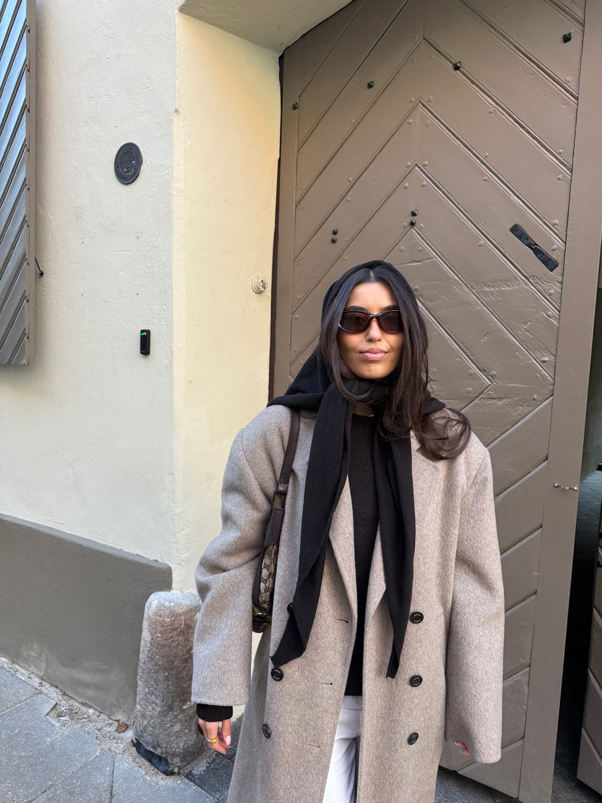 OSLO Merino Wool and Cashmere Triangle Scarf Dark Brown