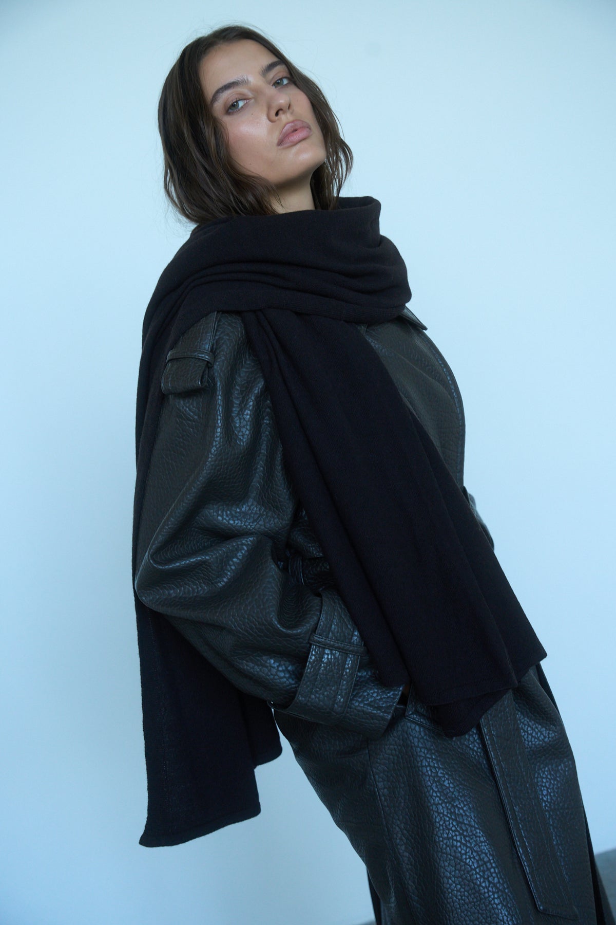 OSLO Merino Wool and Cashmere Scarf and Hat Set Dark Brown