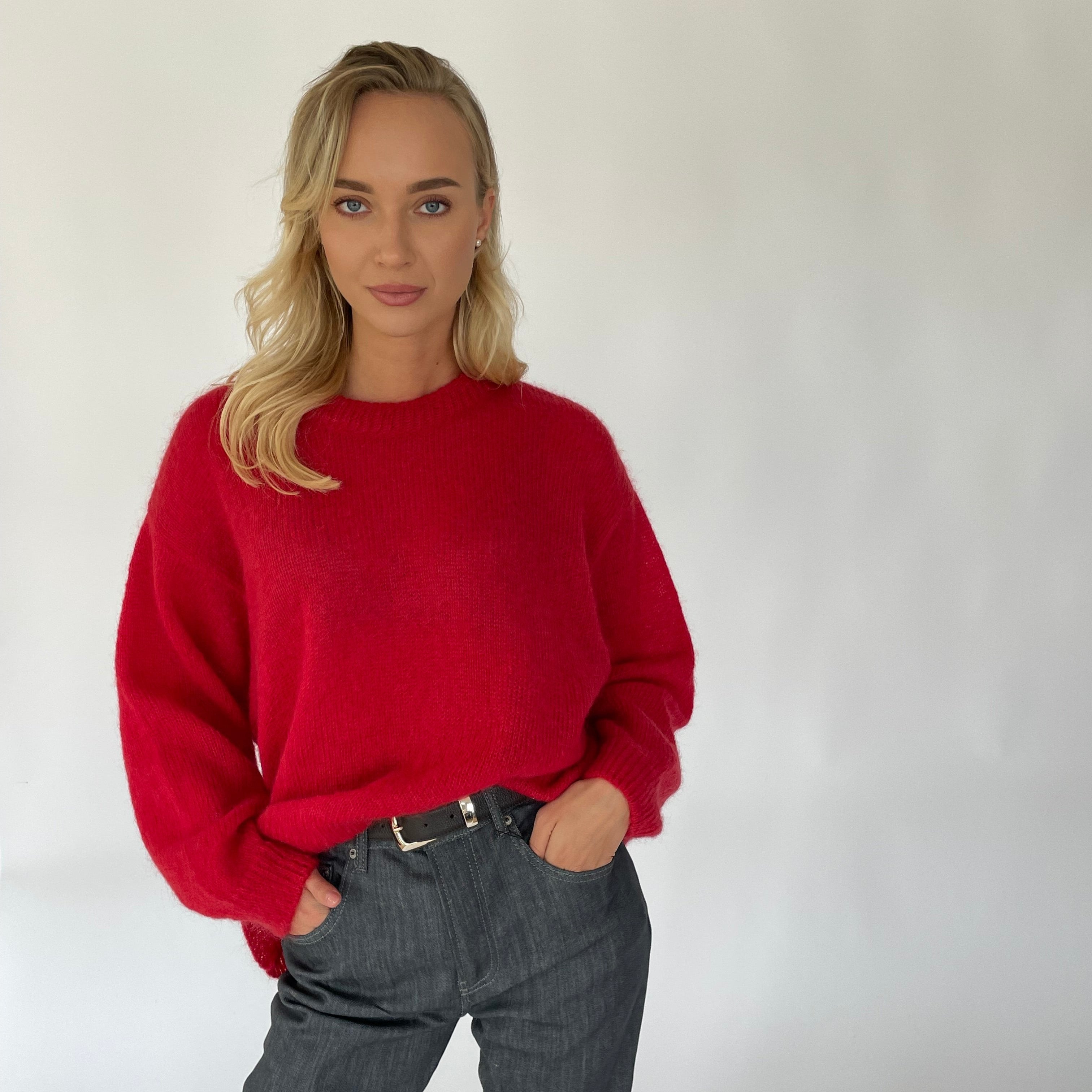 SOFT ROME Moheros ir Merino Vilnos Megztinis Raudona – Acada Studio