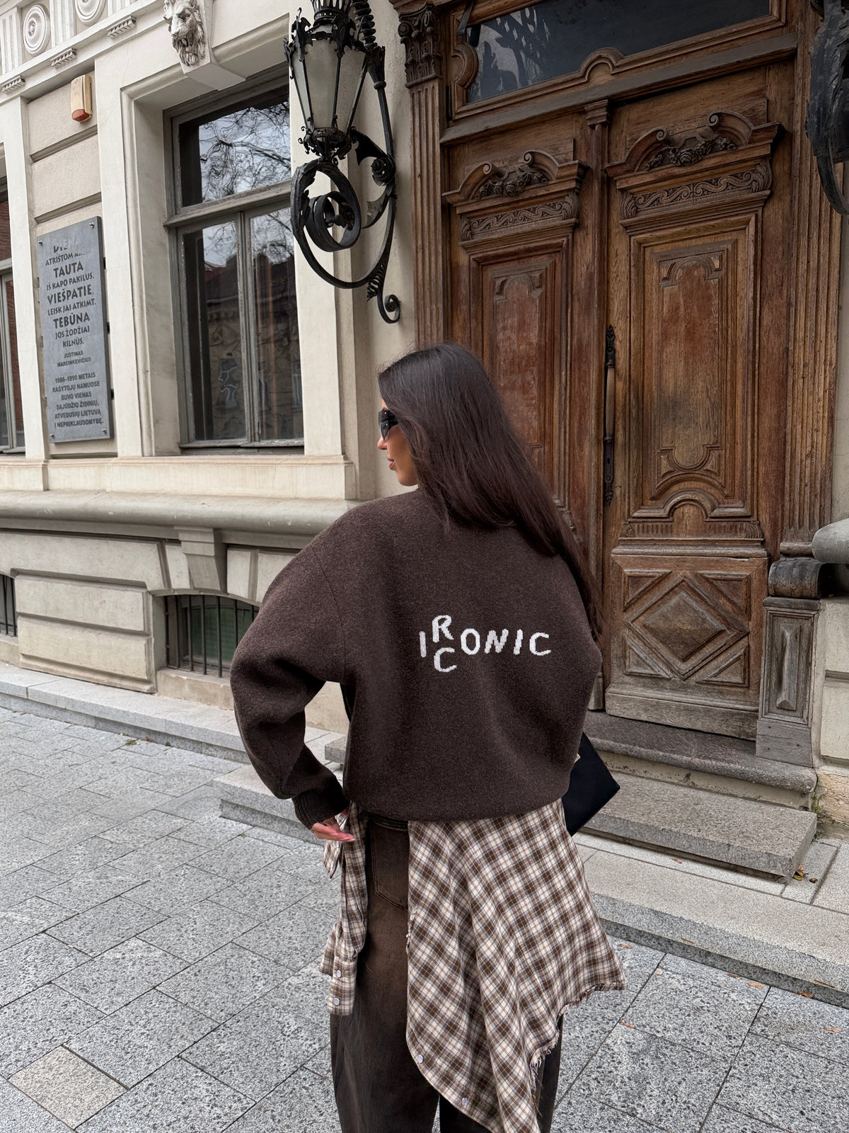 ICONIC Merino Wool Jumper Dark Brown 