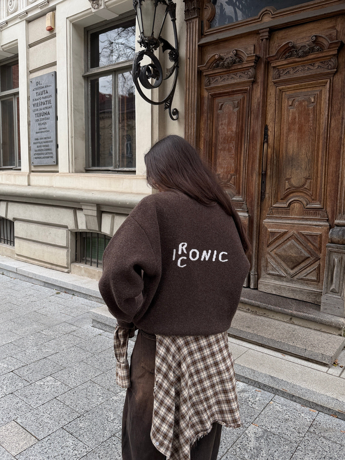 ICONIC Merino Wool Jumper Dark Brown 