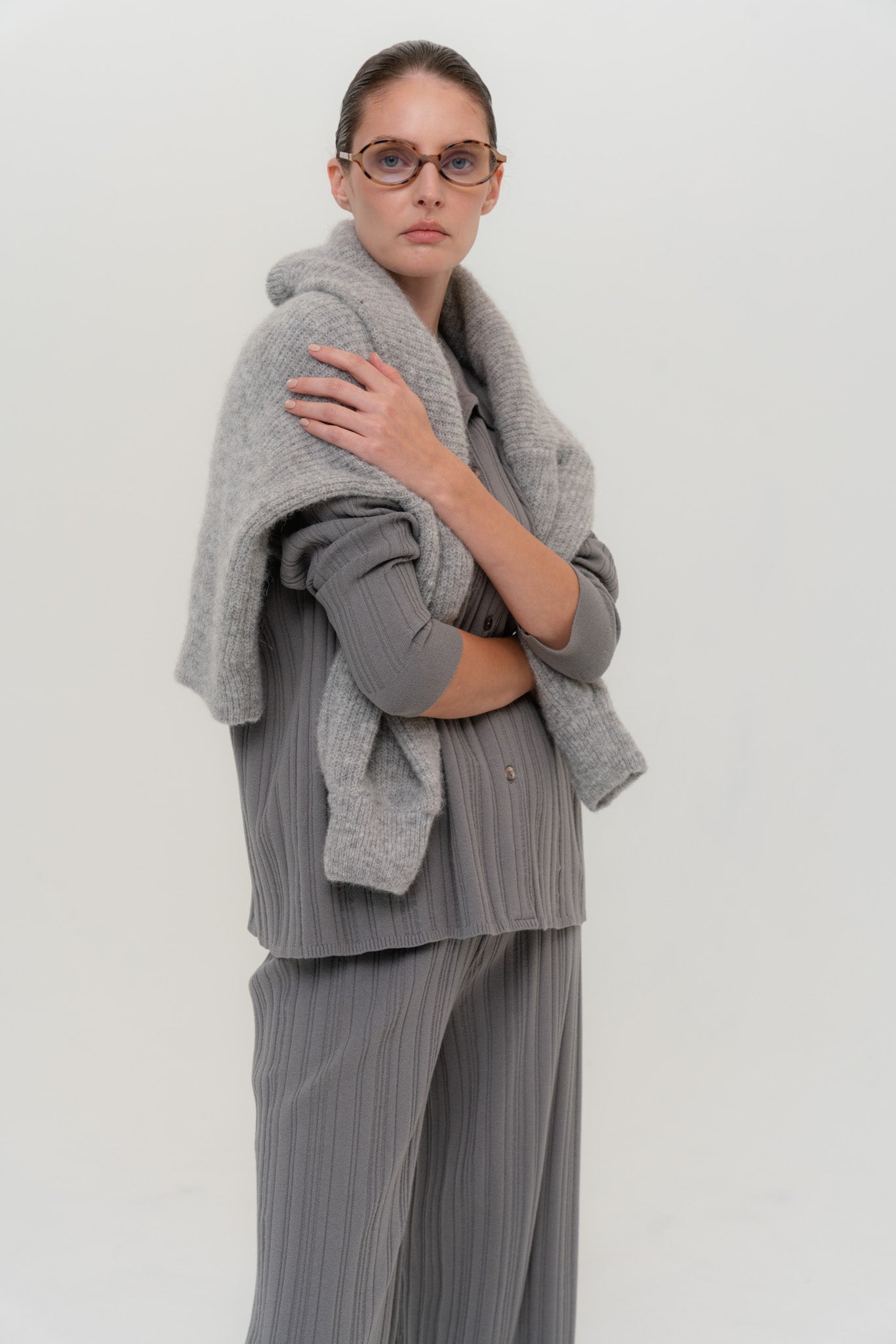 COPENHAGEN Megztas Viskozės Dviejų Dalių Kostiumas Šviesiai Pilka